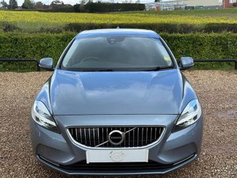 Volvo V40 2.0 D2 Inscription Hatchback 5dr Diesel Manual Euro 6 (s/s) (120