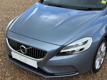 Volvo V40 2.0 D2 Inscription Hatchback 5dr Diesel Manual Euro 6 (s/s) (120