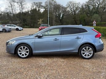 Volvo V40 2.0 D2 Inscription Hatchback 5dr Diesel Manual Euro 6 (s/s) (120
