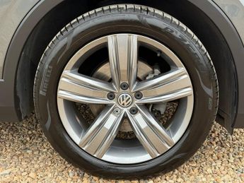 Volkswagen Tiguan 1.5 TSI EVO Match SUV 5dr Petrol DSG Euro 6 (s/s) (150 ps)