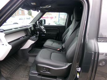 Land Rover Defender 90 3.0 D250 MHEV X-Dynamic SE Hard Top SUV 3dr Diesel Auto 4WD SWB 