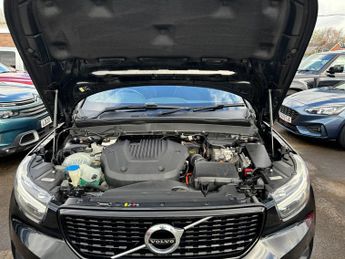 Volvo XC40 RECHARGE T4 R-DESIGN