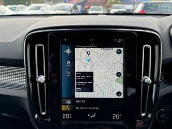 Volvo XC40 RECHARGE T4 R-DESIGN