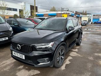 Volvo XC40 RECHARGE T4 R-DESIGN