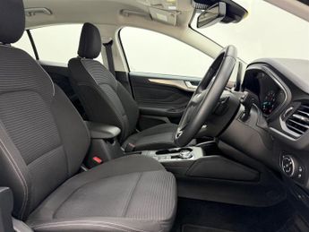 Ford Focus 1.0T EcoBoost Titanium Auto Euro 6 (s/s) 5dr