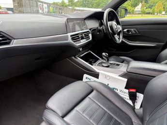 BMW 320i M SPORT