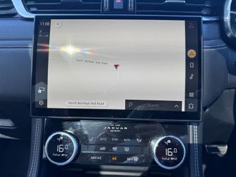 Jaguar F-Pace R-DYNAMIC BLACK D200 VAT Q