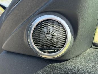 Land Rover Range Rover Evoque R-DYNAMIC SE D200