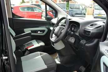 Citroen Berlingo PURETECH FEEL EAT8, Auto Disabled Wheelchair Accessible Vehicle 