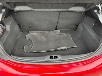 Peugeot 208 1.2 PureTech Allure Hatchback 5dr Petrol EAT Euro 6 (s/s) (110 p