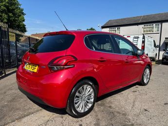 Peugeot 208 1.2 PureTech Allure Hatchback 5dr Petrol EAT Euro 6 (s/s) (110 p