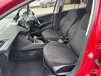 Peugeot 208 1.2 PureTech Allure Hatchback 5dr Petrol EAT Euro 6 (s/s) (110 p