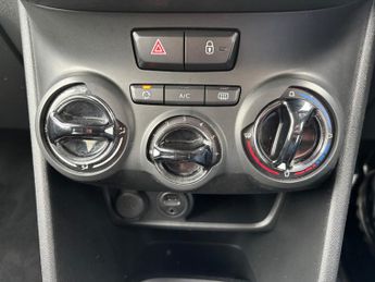 Peugeot 208 1.2 PureTech Allure Hatchback 5dr Petrol EAT Euro 6 (s/s) (110 p