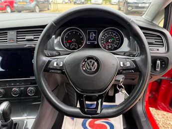 Volkswagen Golf 1.4 TSI SE Nav Hatchback 5dr Petrol DSG Euro 6 (s/s) (125 ps)