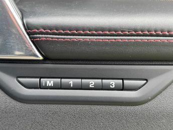 Land Rover Discovery Sport R-DYNAMIC HSE P250 7 SEATS