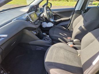 Peugeot 208 ACTIVE