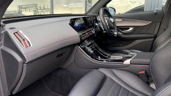Mercedes EQC 400 80kWh AMG Line (Premium) Auto 4MATIC 5dr
