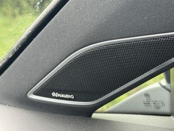 Volkswagen Golf GTI PERFORMANCE TSI DSG