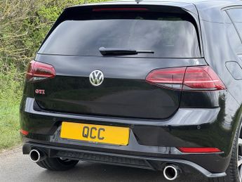 Volkswagen Golf GTI PERFORMANCE TSI DSG