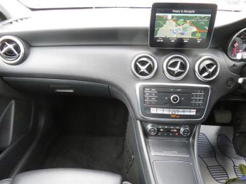 Mercedes A200d A200D SPORT PREMIUM AUTOMATIC