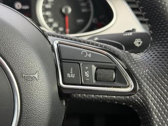 Audi A4 2.0 TDI S line Saloon 4dr Diesel Multitronic Euro 5 (s/s) (150 p