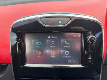 Renault Clio 1.5 dCi Dynamique S MediaNav Hatchback 5dr Diesel EDC Euro 5 (90