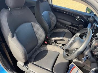 MINI Hatch 1.5 Cooper Hatchback 3dr Petrol Manual Euro 6 (s/s) (136 ps)