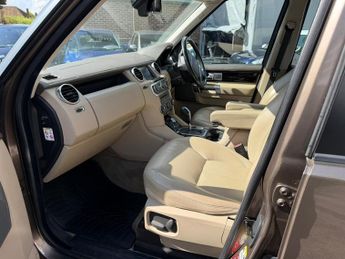 Land Rover Discovery SDV6 HSE