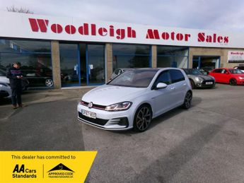 Volkswagen Golf GTi 2.0 TSI GTI Performance Hatchback 5dr Petrol Manual Euro 6 (s/s)