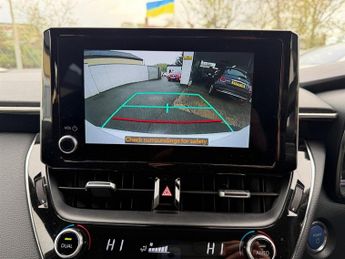 Toyota Corolla 1.8 VVT-h GPF Icon Tech Hatchback 5dr Petrol Hybrid CVT Euro 6 (