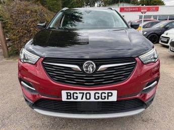 Vauxhall Grandland X 1.6 13.2kWh Business Edition Nav Premium Auto 4WD Euro 6 (s/s) 5
