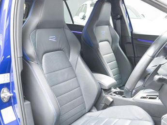 Volkswagen Golf R TSI 4MOTION DSG