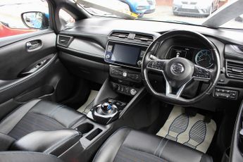 Nissan Leaf 40kWh N-Connecta Hatchback 5dr Electric Auto (150 ps)