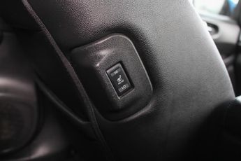 Nissan Leaf 40kWh N-Connecta Hatchback 5dr Electric Auto (150 ps)