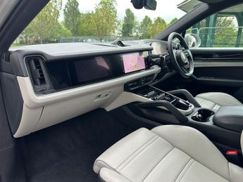 Porsche Cayenne 3.0 V6 E-HYBRID 25.9kWh