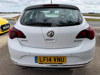 Vauxhall Astra 2.0 CDTi ecoFLEX Elite Euro 5 (s/s) 5dr