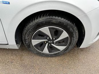 Hyundai Ioniq PREMIUM SE