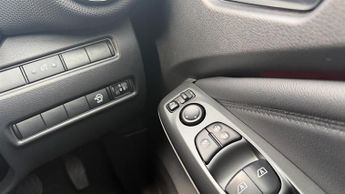 Nissan Juke 1.0 DIG-T N-Connecta DCT Auto Euro 6 (s/s) 5dr