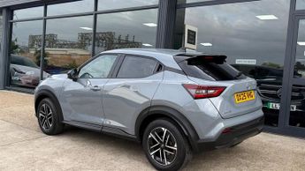 Nissan Juke 1.0 DIG-T N-Connecta DCT Auto Euro 6 (s/s) 5dr