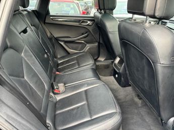 Porsche Macan D S PDK