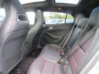 Mercedes GLA220 CDI 4MATIC AMG LINE PREMIUM PLUS AUTOMATIC
