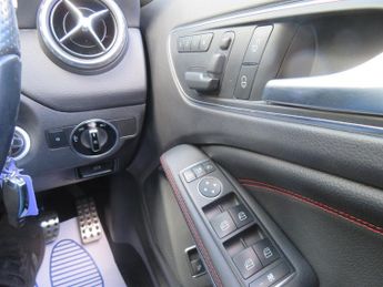 Mercedes GLA220 2.1D 4MATIC AMG LINE PREMIUM PLUS AUTOMATIC
