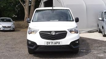 Vauxhall Combo 2000 EDITON L1 SWB 8 SPEED AUTOMATIC,AIR CONDITIONING,PARKING SE