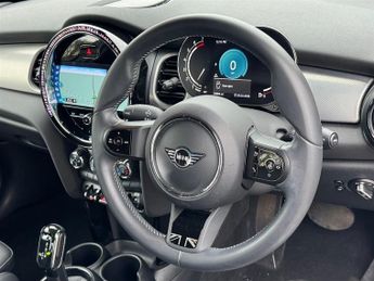 MINI Hatch COOPER EXCLUSIVE