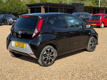 Toyota Aygo 1.0 VVT-i x-plore Hatchback 5dr Petrol Manual Euro 6 (71 ps)