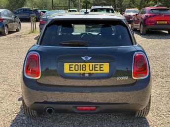 MINI Hatch 1.5 Cooper Seven Hatchback 5dr Petrol Auto Euro 6 (s/s) (136 ps)
