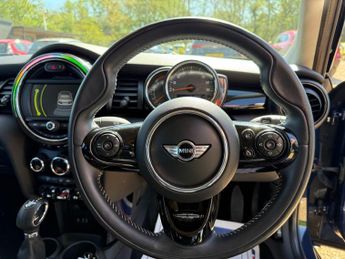 MINI Hatch 1.5 Cooper Seven Hatchback 5dr Petrol Auto Euro 6 (s/s) (136 ps)