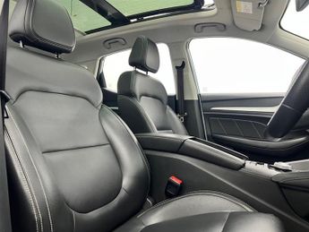 MG MG ZS 44.5kWh Exclusive Auto 5dr