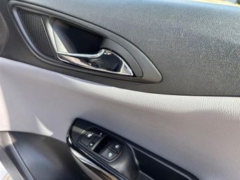 Vauxhall Corsa 1.4i SE Hatchback 5dr Petrol Auto Euro 6 (90 ps)