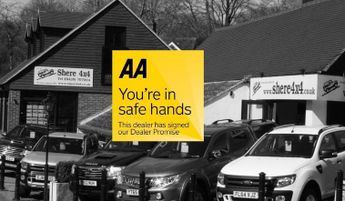 Toyota Hilux 2.8 D-4D-h Invincible X Pickup 4dr Diesel Hybrid Auto-1 Owner-Ha